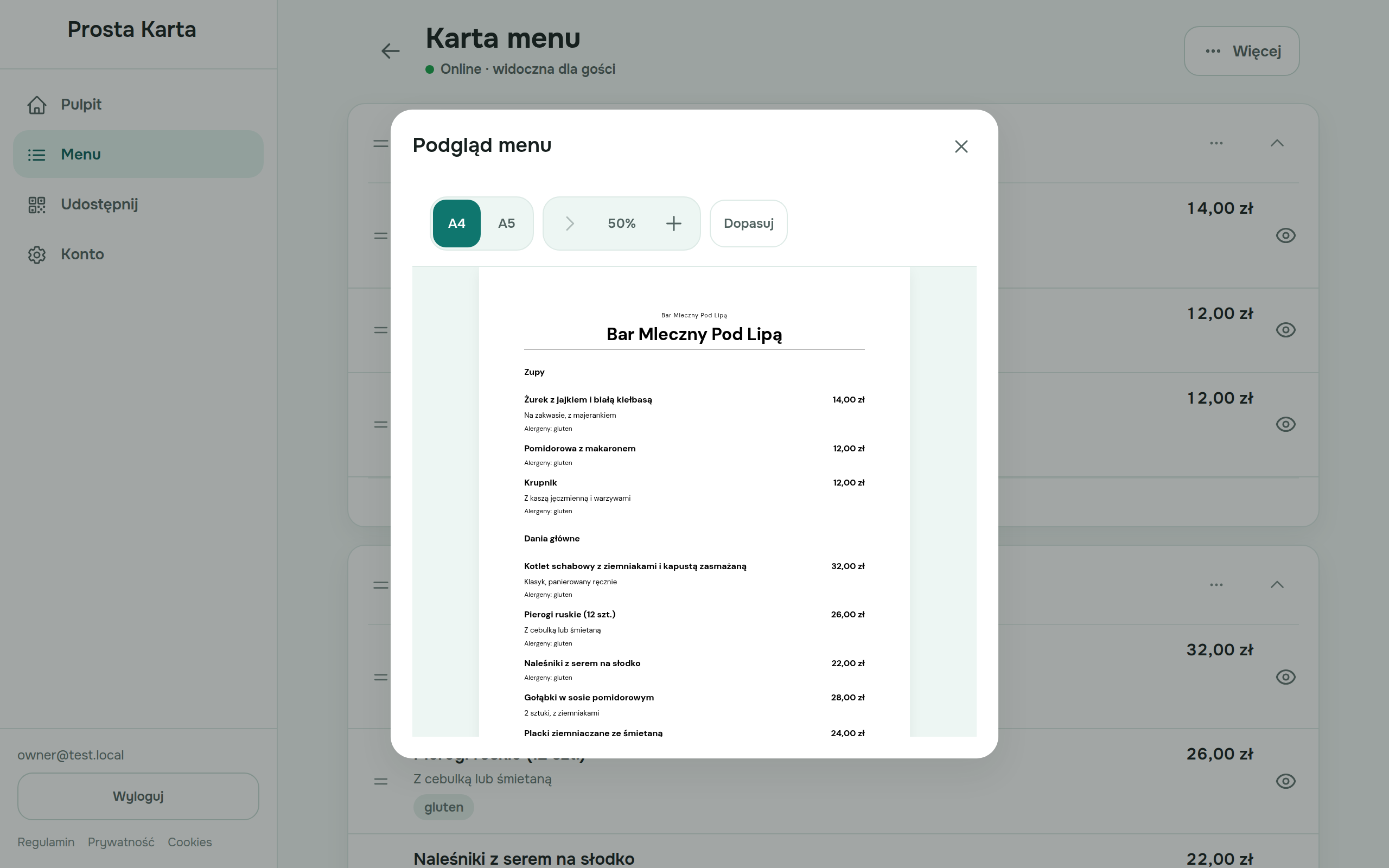 Edytor na komputerze z otwartym podglądem wydruku karty w formacie A4